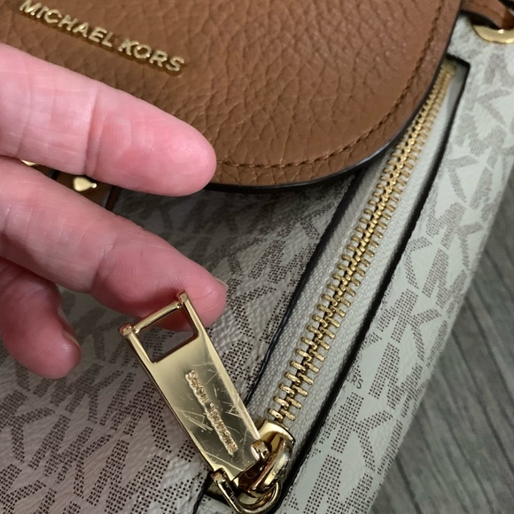 Michael Kors Viv extra small backpack - Picture 7 of 7